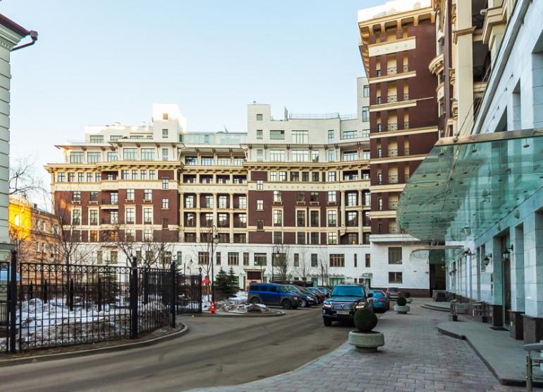 Онегин: Вид здания